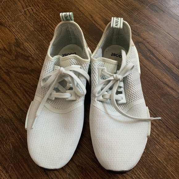 Adidas Boost - Picture 2 of 3